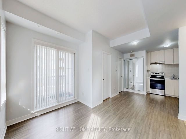 15 - 60 Orchid Place Dr