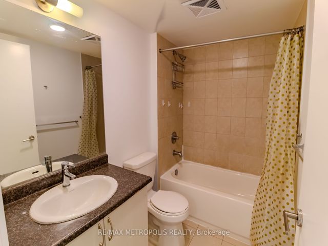913 - 1346 Danforth Rd