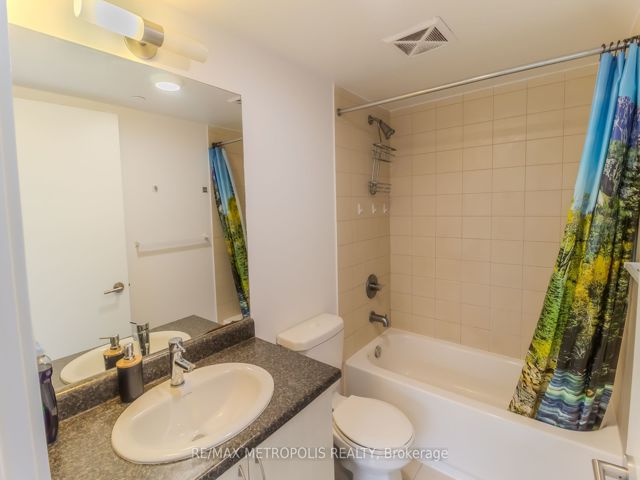 913 - 1346 Danforth Rd