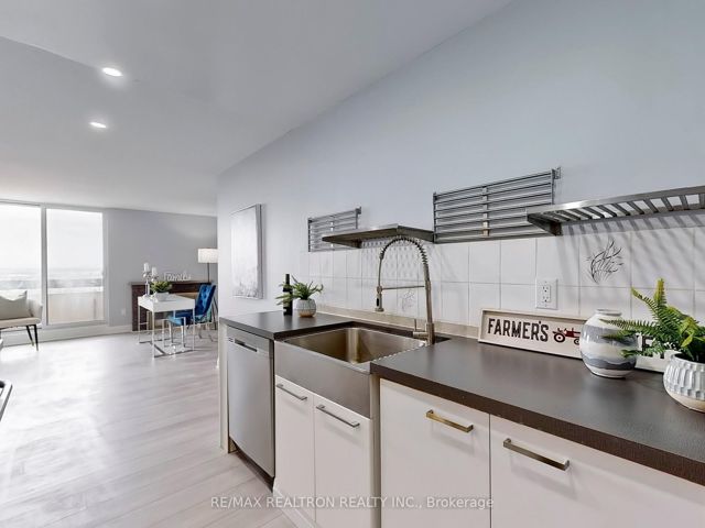 PH02 - 45 Huntingdale Blvd