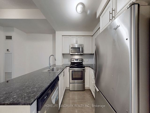 TH14 - 175 Bonis Ave