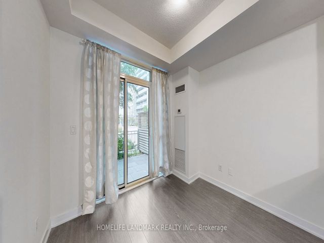 TH14 - 175 Bonis Ave