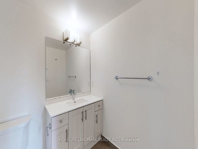 TH14 - 175 Bonis Ave