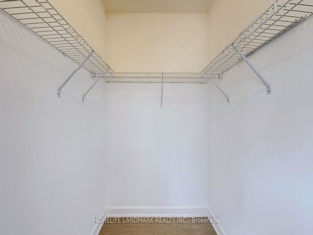 TH14 - 175 Bonis Ave