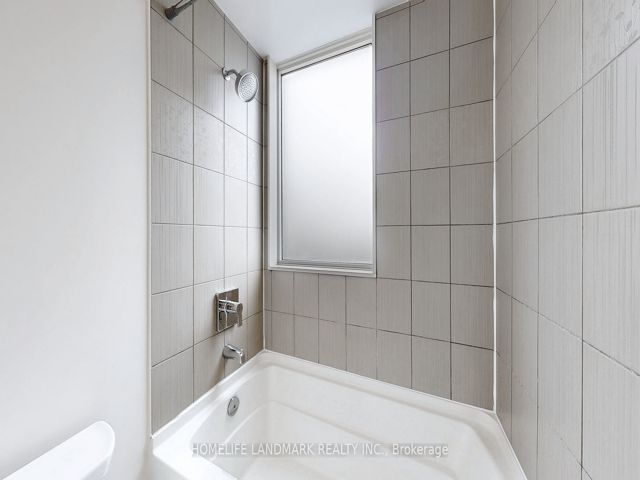 TH14 - 175 Bonis Ave