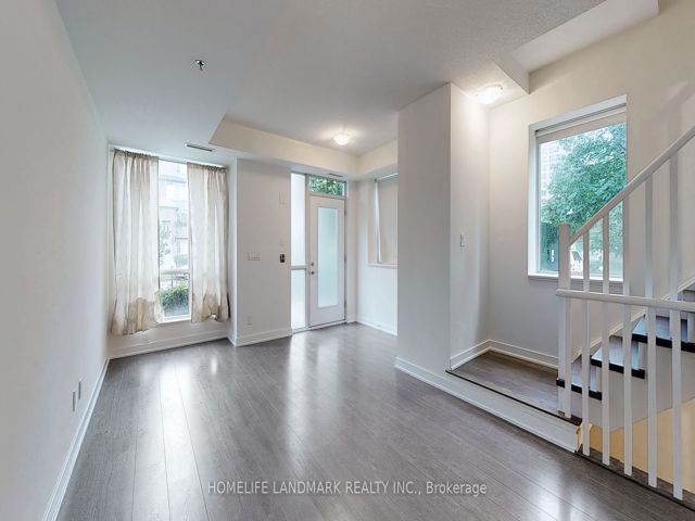 TH14 - 175 Bonis Ave