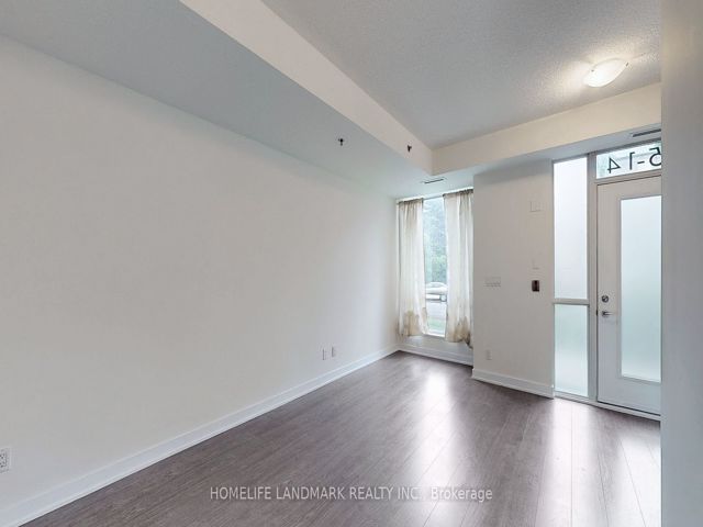 TH14 - 175 Bonis Ave