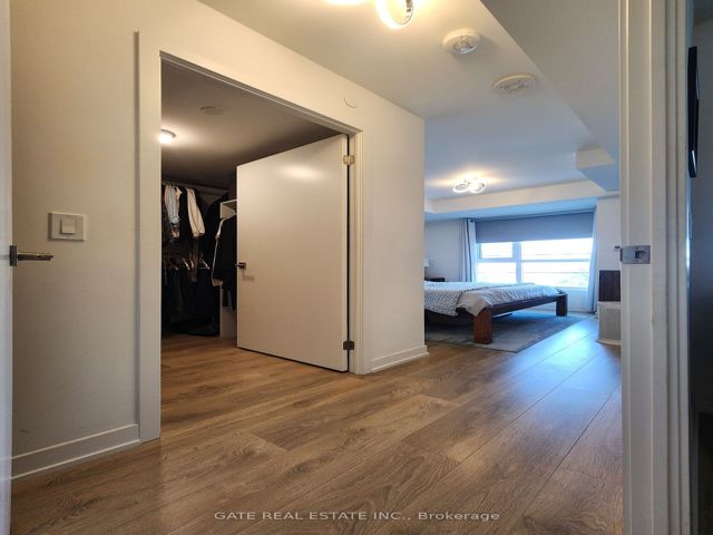 210 - 1401 O'connor Dr W