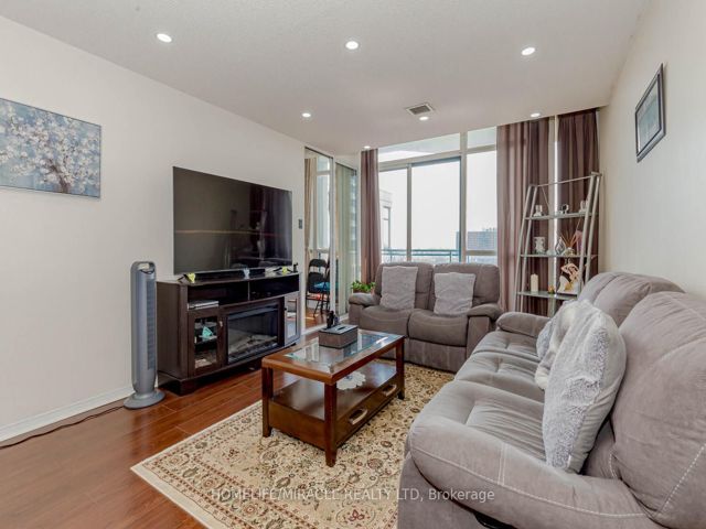 1508 - 4727 Sheppard Ave E