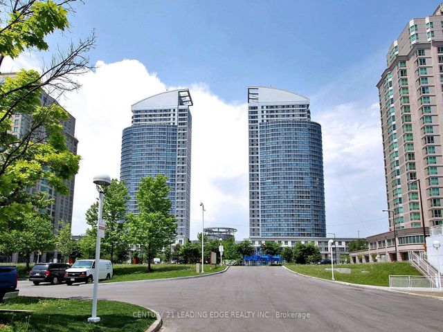 1002 - 38 Lee Centre Dr