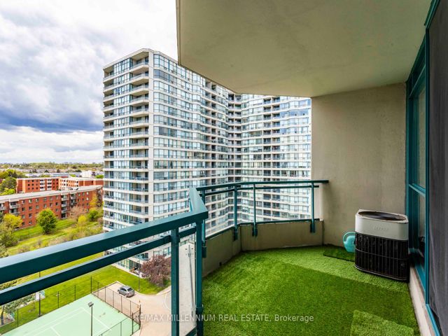 1008 - 4727 Sheppard Ave