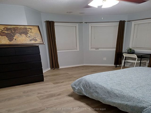 212 - 29 Rosebank Dr