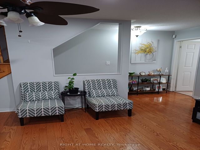 212 - 29 Rosebank Dr