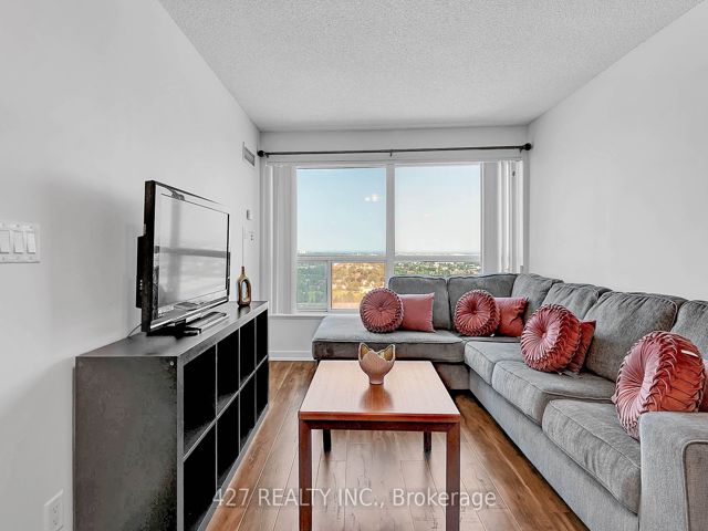 2701 - 38 lee centre Dr E