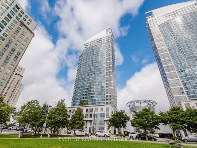 1609 - 36 Lee Centre Dr