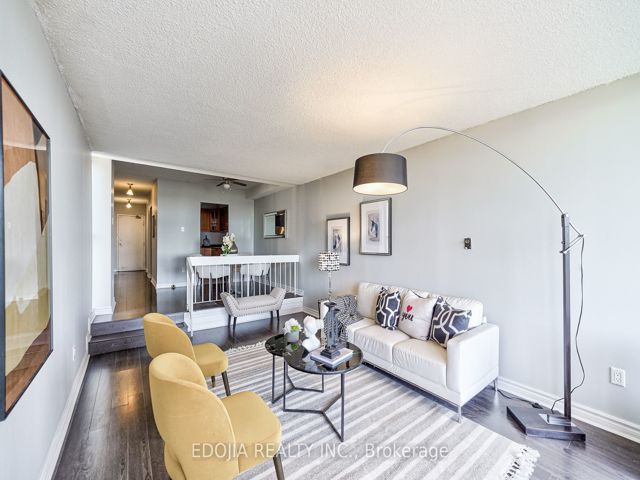 2006 - 4101 Sheppard Ave E