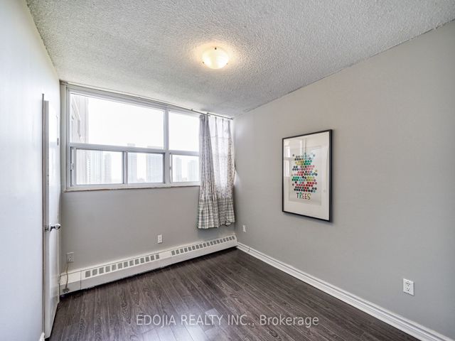 2006 - 4101 Sheppard Ave E