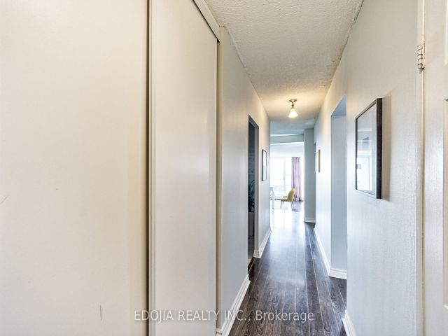 2006 - 4101 Sheppard Ave E