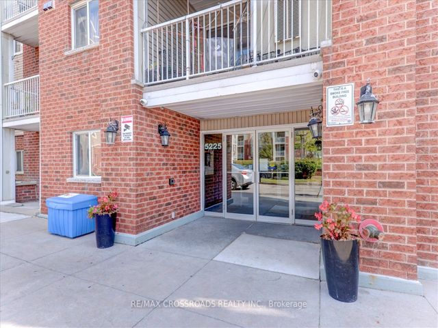 435 - 5225 Finch Ave E