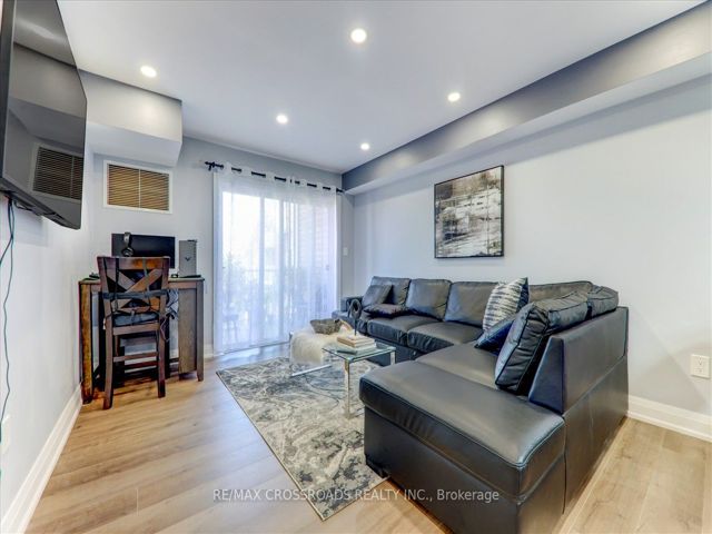 435 - 5225 Finch Ave E