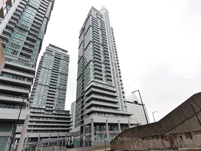 307 - 70 Town Centre Crt