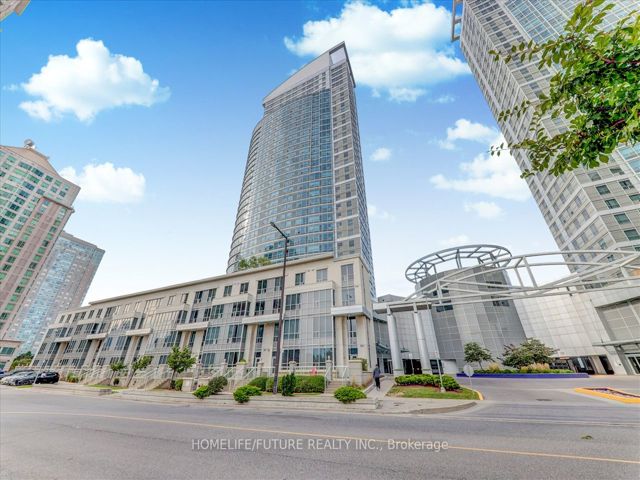 1905 - 36 Lee Centre Dr