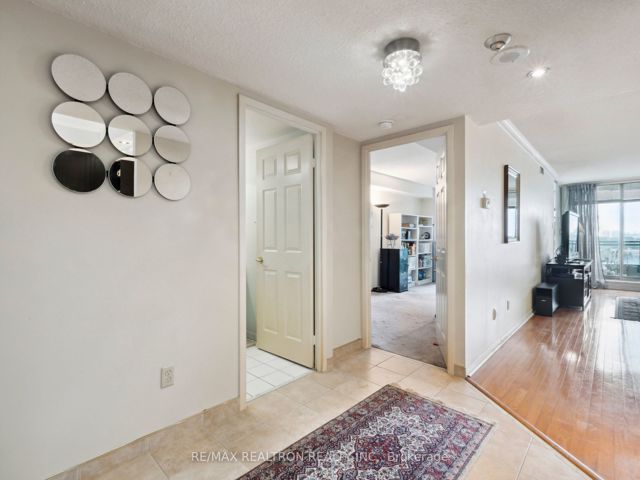 1007 - 4727 Sheppard Ave E