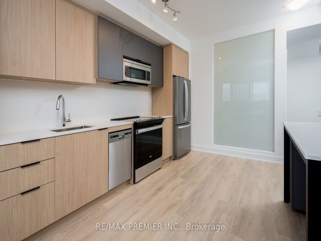 520 - 1350 Ellesmere Rd