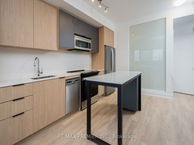 520 - 1350 Ellesmere Rd