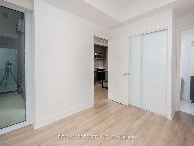 520 - 1350 Ellesmere Rd