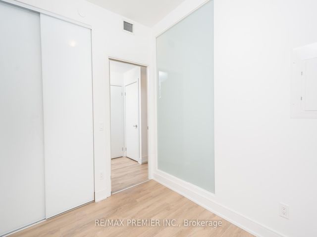 520 - 1350 Ellesmere Rd