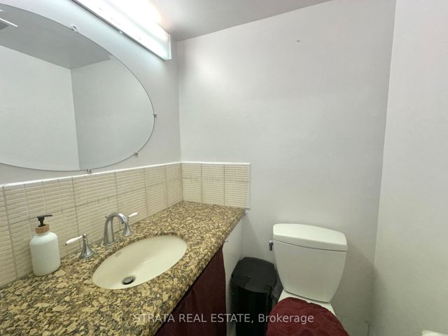 906 - 3380 Eglinton Ave E