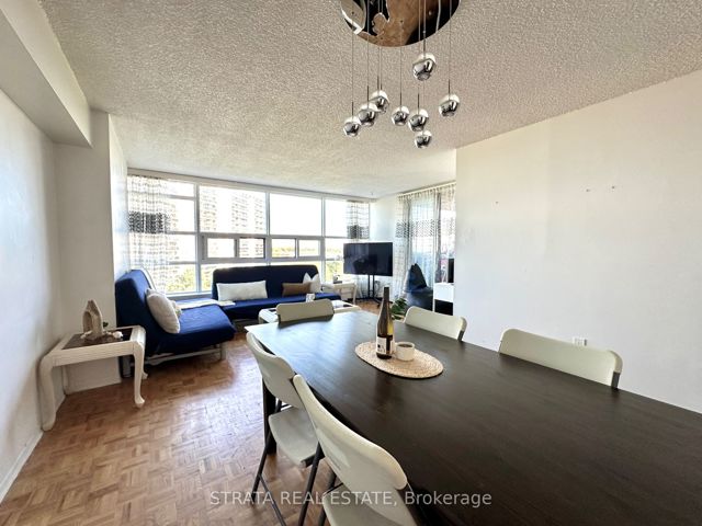 906 - 3380 Eglinton Ave E