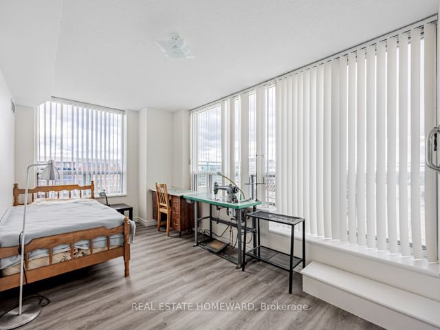 1102 - 2800 Warden Ave