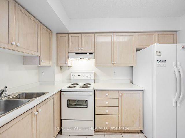 1102 - 2800 Warden Ave