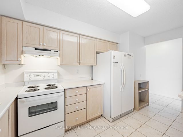1102 - 2800 Warden Ave