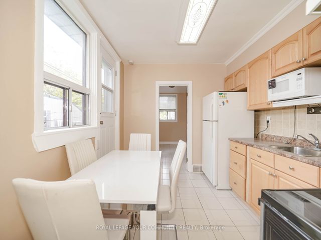 3 - 1378 Danforth Ave