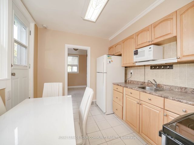 3 - 1378 Danforth Ave