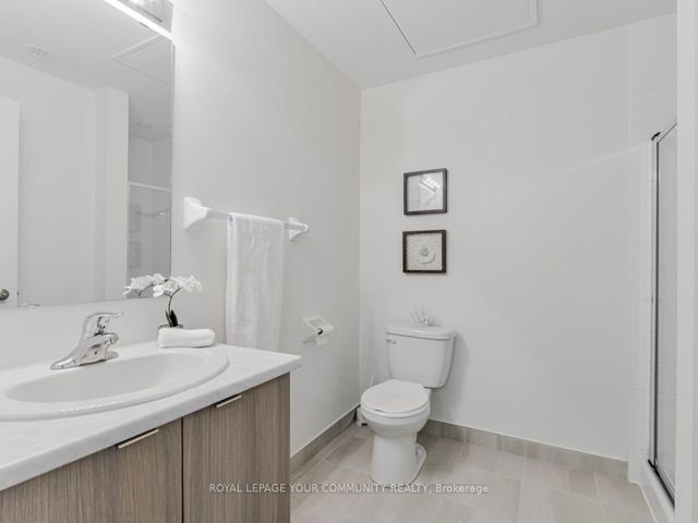 Room 1 - 50 Orchid Place Dr