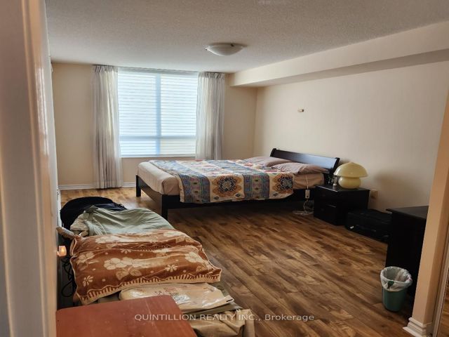 2505 - 228 Bonis Ave