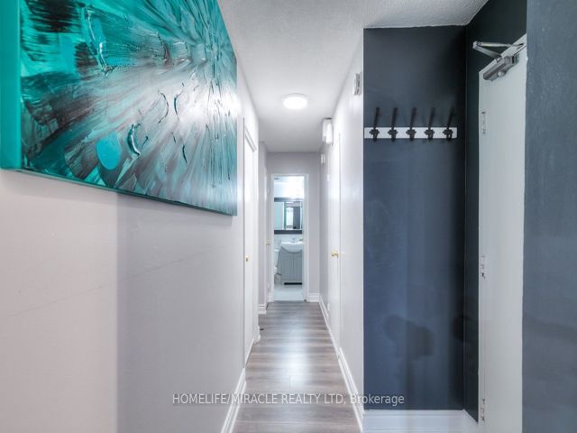 402 - 1950 Kennedy Rd