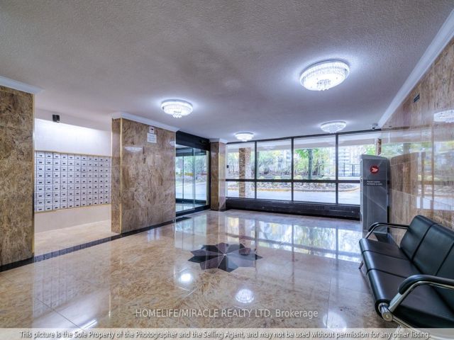 402 - 1950 Kennedy Rd