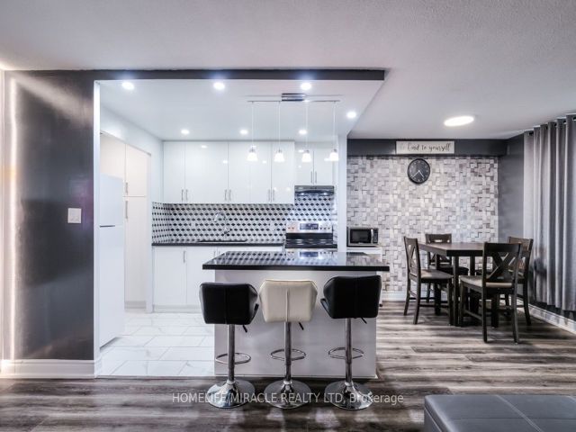 402 - 1950 Kennedy Rd