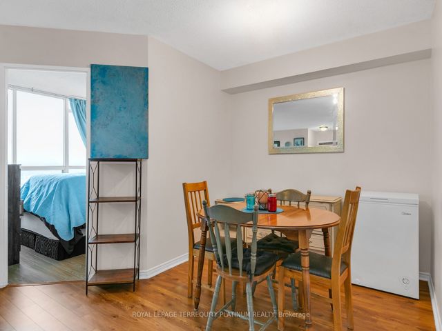 706 - 5 Greystone Walk Dr