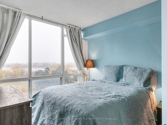 706 - 5 Greystone Walk Dr