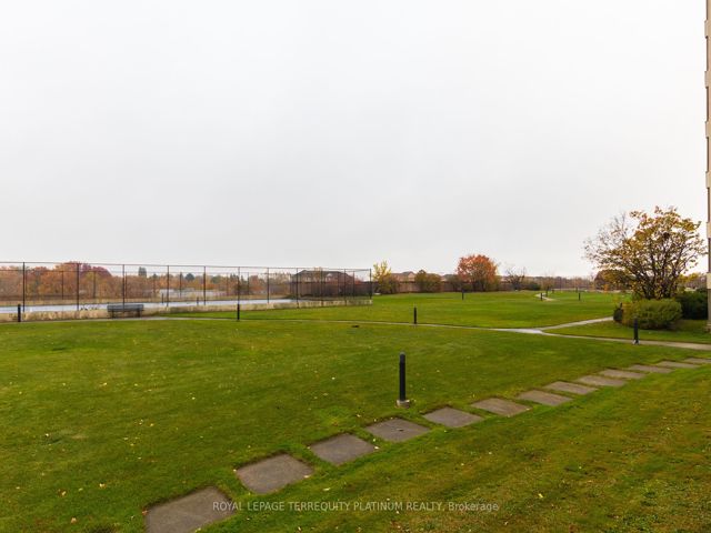 706 - 5 Greystone Walk Dr