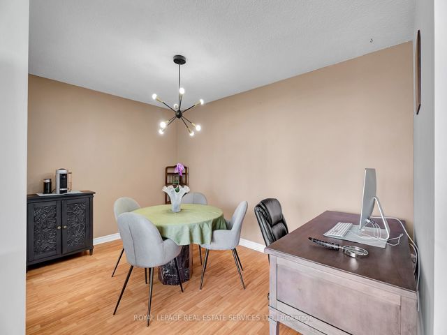 607 - 3077 Weston Rd