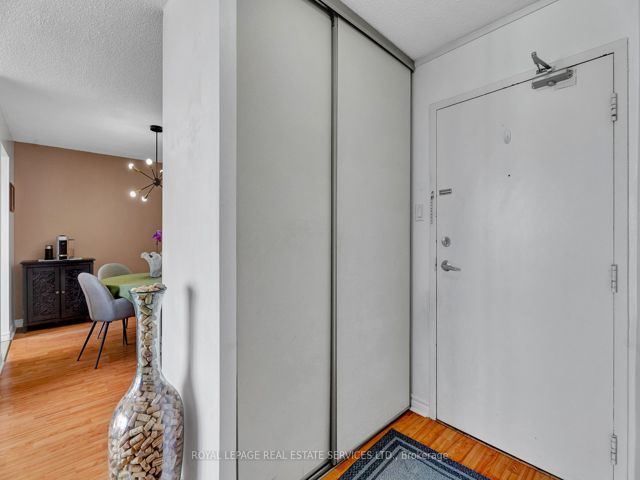 607 - 3077 Weston Rd