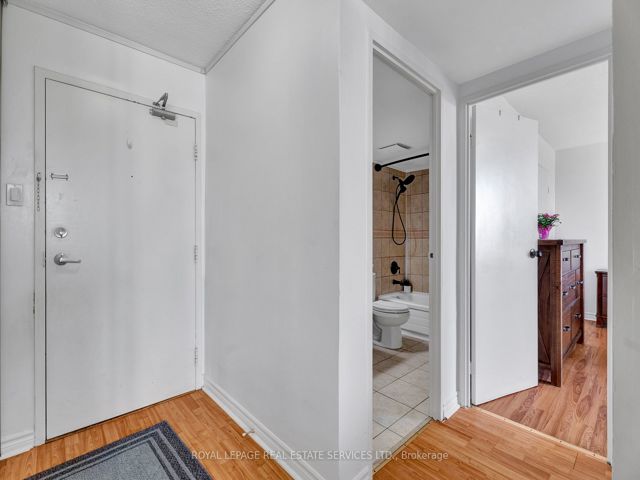 607 - 3077 Weston Rd