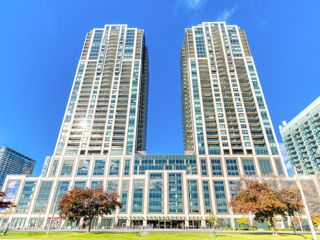 1805 - 1926 Lake Shore Blvd W